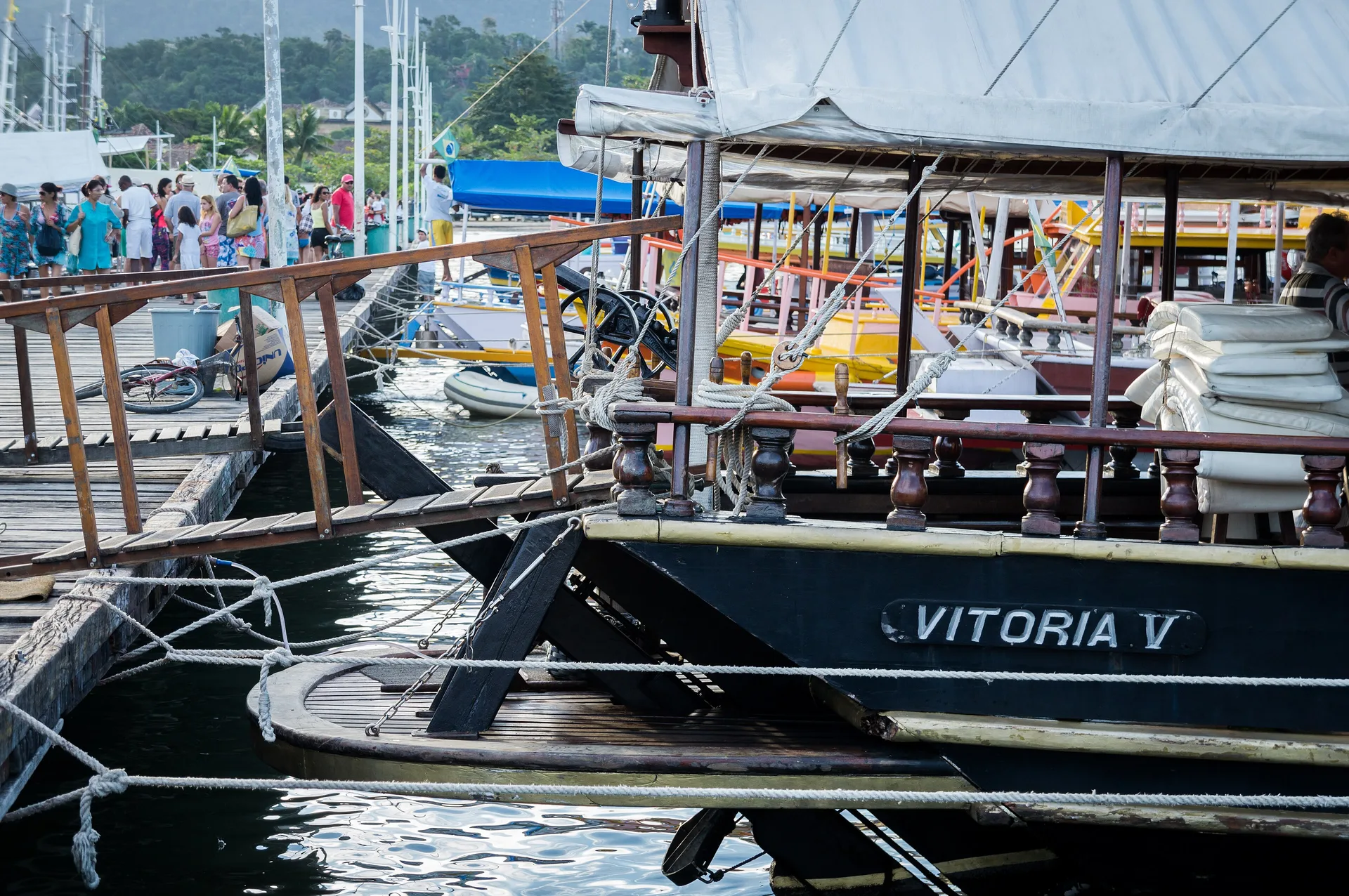 Barcos no cais de Paraty