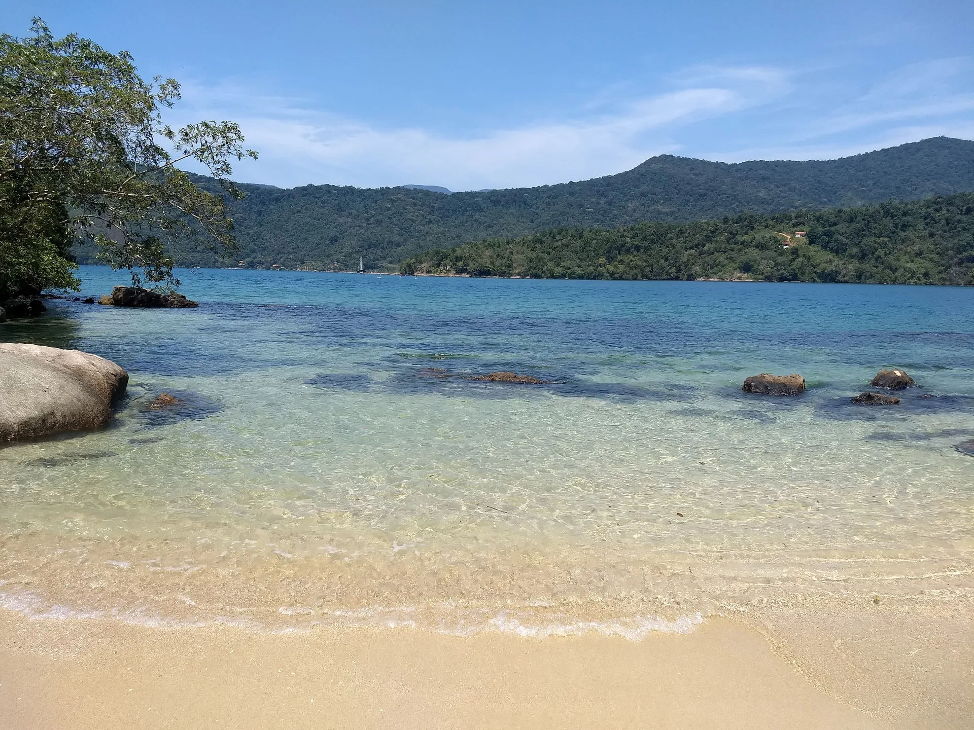 Praia da Ilha da Cotia, em Paraty